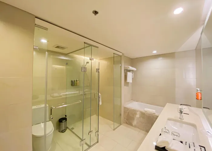 Corner King Suite